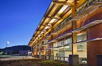 奧肯那根大學(xué)學(xué)院